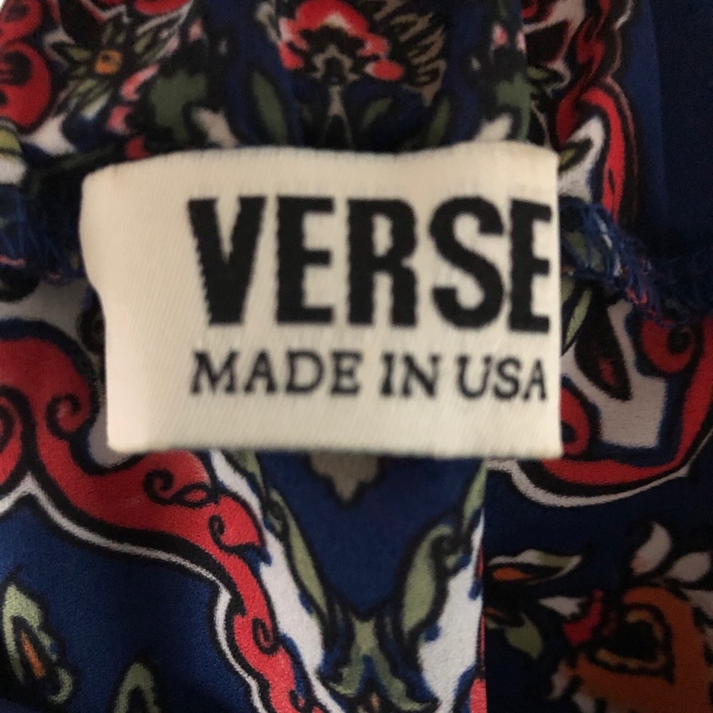 Verse Pattern Top - Picture 3 of 4